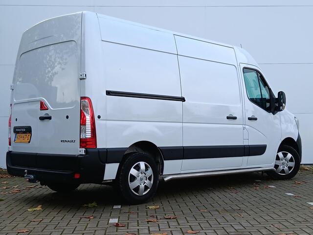 Renault MASTER T35 2.3 dCi 135 L2H2 Work Edition EURO 6 / Navigatie / Trekhaak / Parkeersensoren + Camera / Sidebars / Lat-om-lat / Laadvloer