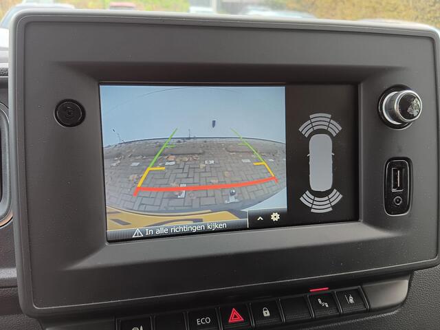 Renault MASTER T35 2.3 dCi 135 L2H2 Work Edition EURO 6 / Navigatie / Trekhaak / Parkeersensoren + Camera / Sidebars / Lat-om-lat / Laadvloer