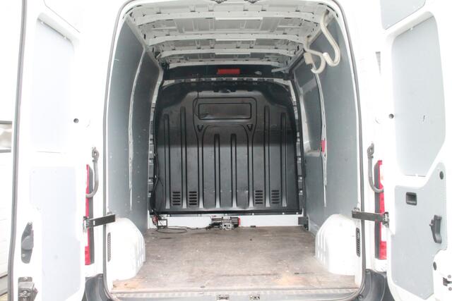 Renault MASTER 2.3 dCi 130PK L2H2 - EURO 6 - Airco - Navi - Cruise - ¤ 13.950,- Excl.
