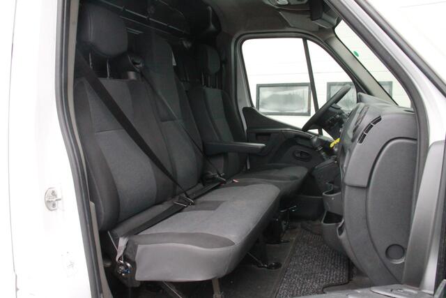 Renault MASTER 2.3 dCi 130PK L2H2 - EURO 6 - Airco - Navi - Cruise - ¤ 13.950,- Excl.