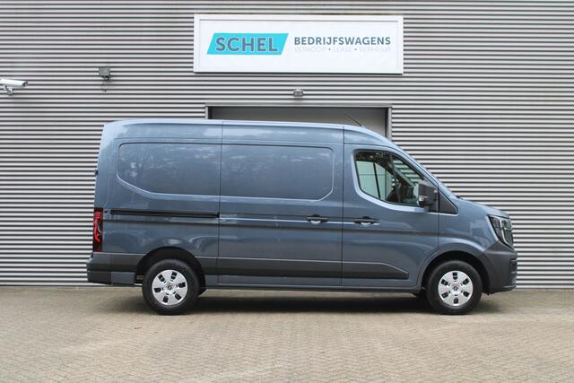 Renault MASTER T35 2.0 dCi 170pk L2H2 Extra - 2x Schuifdeur - Navigatie - Blind Spot - Camera - Stoelverwarming - Verwarmde voorruit - Rijklaar
