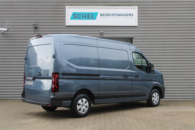 Renault MASTER T35 2.0 dCi 170pk L2H2 Extra - 2x Schuifdeur - Navigatie - Blind Spot - Camera - Stoelverwarming - Verwarmde voorruit - Rijklaar