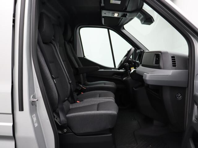Renault MASTER T35 2.0 dCi 130pk L2H2 Advance | Schuifdeur links + rechts | Laadruimtebetimmering | Trekhaak | Achteruitrijcamera |