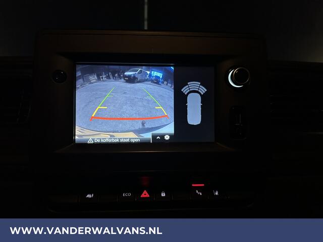 Renault MASTER 2.3 dCi 136pk L2H2 Euro6 Airco | Navigatie | Camera | 2500kg Trekhaak cruisecontrol, parkeersensoren, LED, bijrijdersbank
