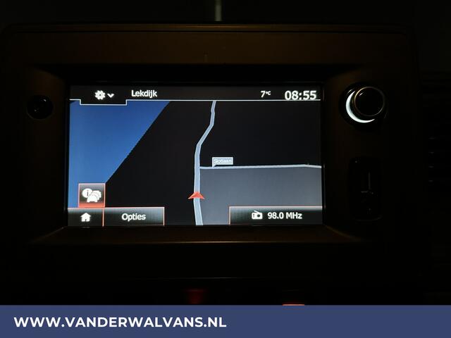 Renault MASTER 2.3 dCi 136pk L2H2 Euro6 Airco | Navigatie | Camera | 2500kg Trekhaak cruisecontrol, parkeersensoren, LED, bijrijdersbank