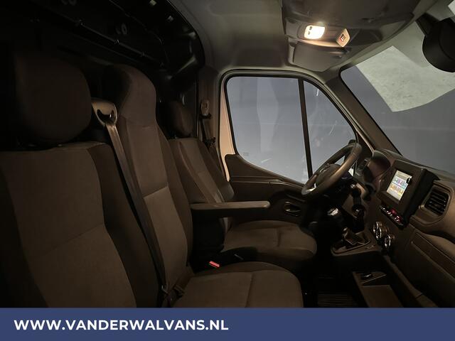 Renault MASTER 2.3 dCi 136pk L2H2 Euro6 Airco | Navigatie | Camera | 2500kg Trekhaak cruisecontrol, parkeersensoren, LED, bijrijdersbank