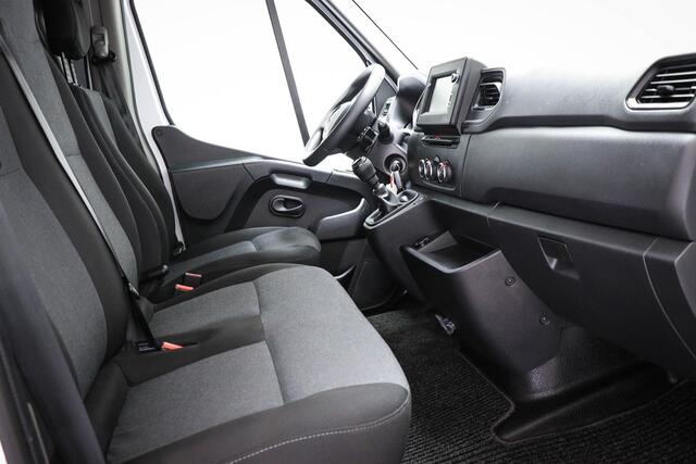 Renault MASTER T35 2.3 dCi 135 L3H2 Comfort | MEDIANAV PACK | AIRCO | CRUISE | NAVI | DAB | APPLE | PDC | TREKHAAK