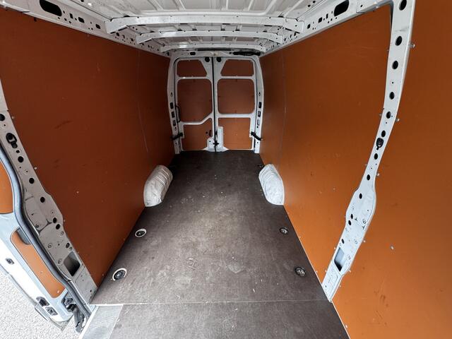 Renault MASTER T35 2.3 dCi 130 L4H2 EL Airco, Navi, Camera, Bluetooth, 3 zitplaatsen