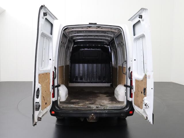 Renault MASTER 2.3DCi 150PK L2H2 | Navigatie | Camera | Betimmering | Trekhaak