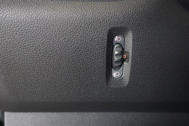 Renault MASTER T33 2.3 dCi 135PK L2H2 Work Edition Airco Cruise Camera Navi Parkeersensoren Trekhaak