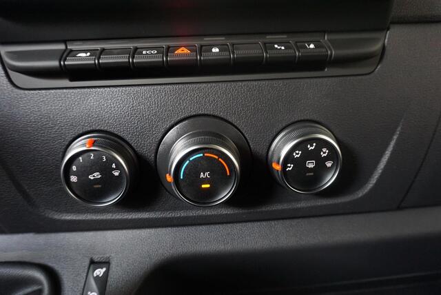 Renault MASTER T33 2.3 dCi 135PK L2H2 Work Edition Airco Cruise Camera Navi Parkeersensoren Trekhaak