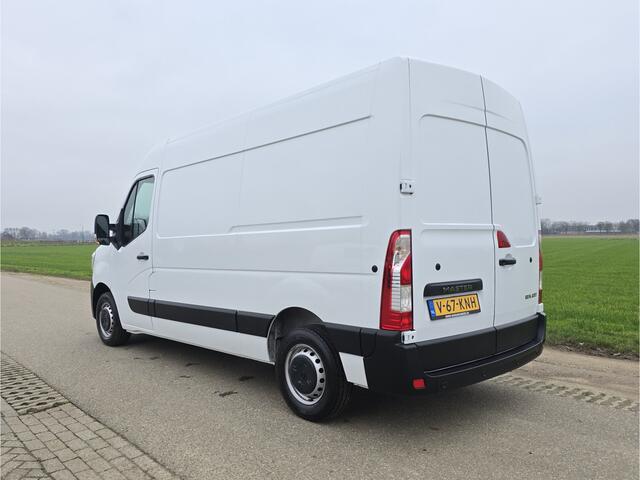 Renault MASTER T33 2.3 dCi 135 L2 H2 Comfort 135 Pk - Euro 6 - Airco - Cruise Control