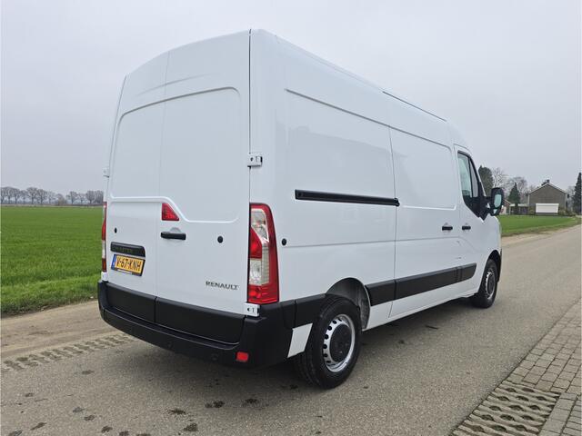 Renault MASTER T33 2.3 dCi 135 L2 H2 Comfort 135 Pk - Euro 6 - Airco - Cruise Control