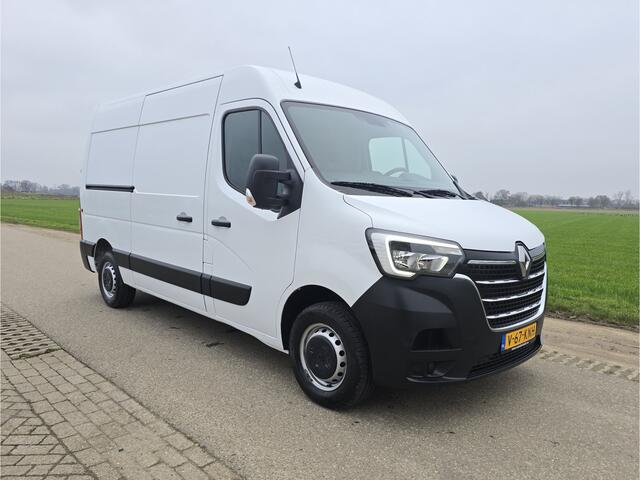 Renault MASTER T33 2.3 dCi 135 L2 H2 Comfort 135 Pk - Euro 6 - Airco - Cruise Control