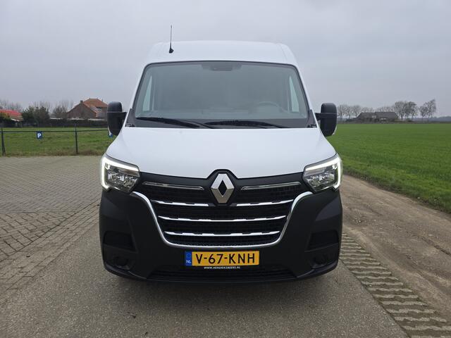Renault MASTER T33 2.3 dCi 135 L2 H2 Comfort 135 Pk - Euro 6 - Airco - Cruise Control