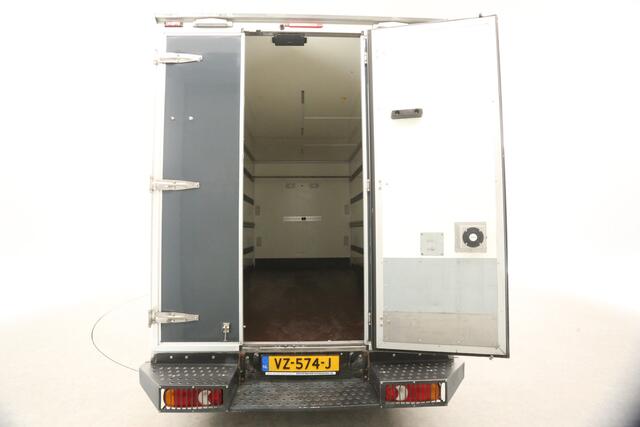 Renault MASTER T35 2.3 dCi | 150PK | Bezorgauto | Niveauregeling achteras | Camper ombouw | Bakwagen | Automaat Airco Camera Cruise Laadbak