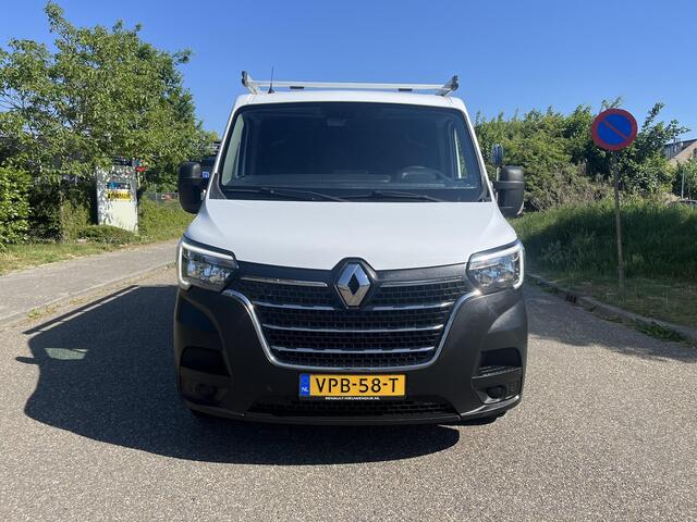 Renault MASTER T28 2.3 dCi 135 L1H1 Work Edition TREKHAAK / PARKEERSENSOREN VOOR, ACHTER + CAMERA / AIRCO / NAVIGATIE / CRUISE CONTROLE.