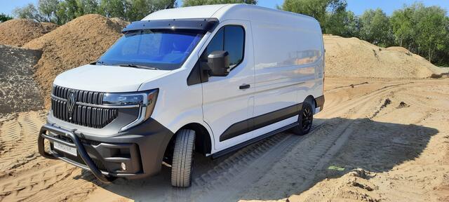 Renault MASTER T35 2.0 dCi 130 L2H2 Stam Limité 75 Bullbar | Sidebars | 17"inch Lichtmetalen velgen