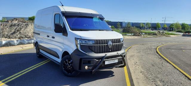 Renault MASTER T35 2.0 dCi 130 L2H2 Stam Limité 75 Bullbar | Sidebars | 17"inch Lichtmetalen velgen