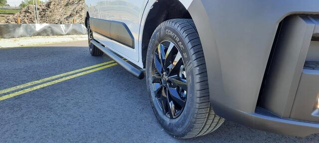 Renault MASTER T35 2.0 dCi 130 L2H2 Stam Limité 75 Bullbar | Sidebars | 17"inch Lichtmetalen velgen