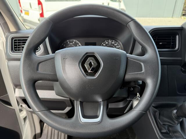 Renault MASTER T35 2.3 dCi 135 PK / L2H2 / 1e EIG. / TREKHAAK / AIRCO / 3-ZITS / NAVI / LED / NETTE BUS