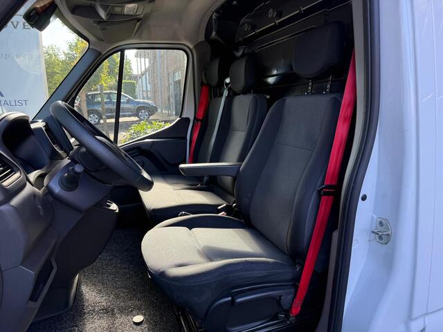 Renault MASTER T35 2.3 dCi 135 L2H2 Work Edition