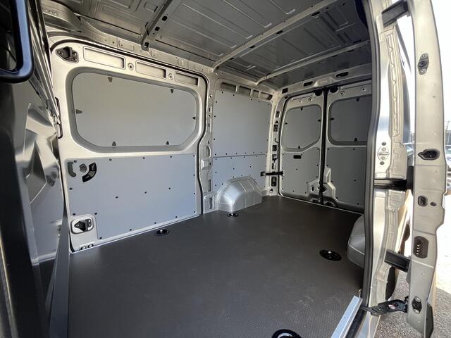 Renault MASTER L2H2 T35 2.0 dCi 130 Advance | 2x schuifdeur | Navigatie | Achteruitrijcamera | Bedrijfswageninrchting | All season banden | Van: ¤ 42.215,- nu rijklaar voor: ¤ 36.883,-