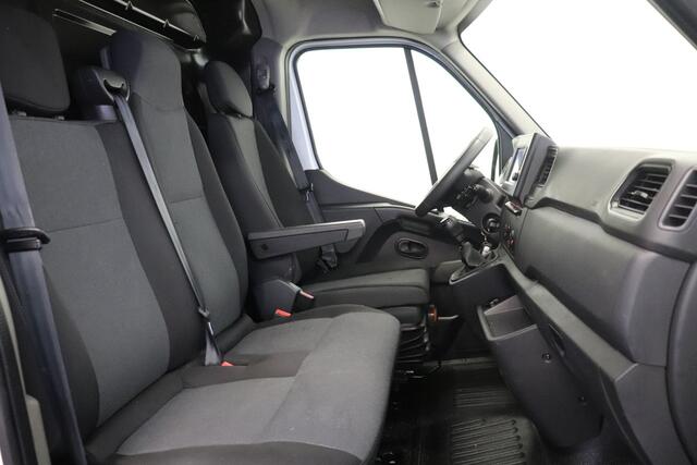 Renault MASTER 2.3 dCi 180PK L3H2 EURO 6 - Airco - Navi - Cruise - ¤ 17.950,- Excl.