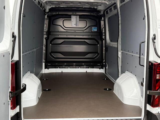 Renault MASTER T35 2.0 dCi 130 L2H2 Advance | BPM vrij | Direct leverbaar | Trekhaak | Navi