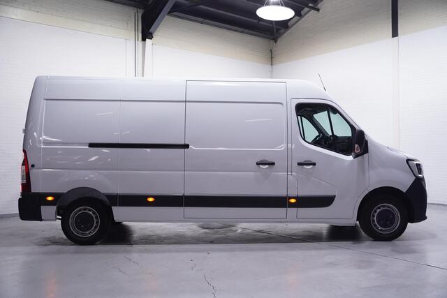 Renault MASTER 2.3 DCi 135 pk L3H2 Navi, Camera, BPM vrij Airco, Cruise control, Laadruimte Pakket, PDC V+A, 3-Zits, Nieuw 2024
