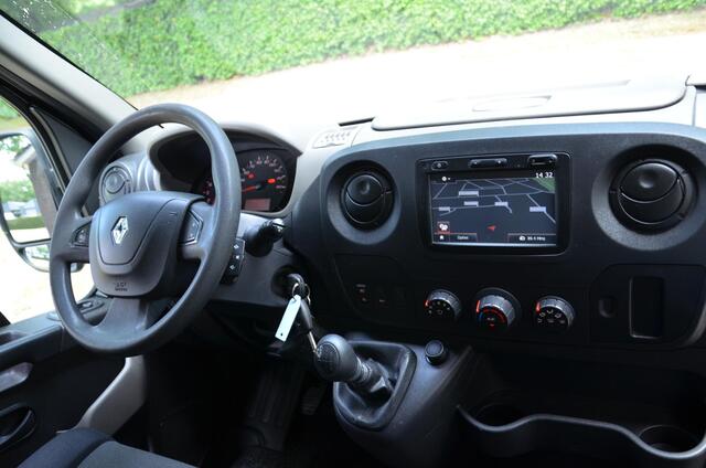 Renault MASTER T33 2.3 dCi L1H2 Airco/Trekhaak/Cr-Controle/Pdc/Lmv/Imperiaal/Side-Bars