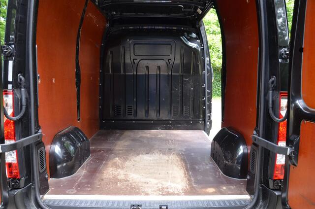 Renault MASTER T33 2.3 dCi L1H2 Airco/Trekhaak/Cr-Controle/Pdc/Lmv/Imperiaal/Side-Bars