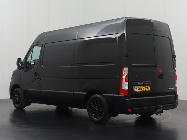 Renault MASTER 2.3DCi 150PK Automaat L2H2 Black Edition | Airco | Camera | Trekhaak | 3-Persoons | Betimmering