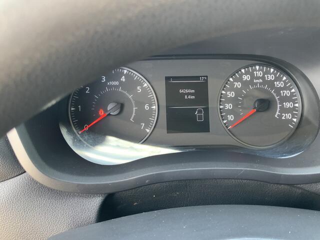 Renault MASTER T35 2.3 dCi 135 L2H2 Airco Cruise 3 Zits Camera Euro 6