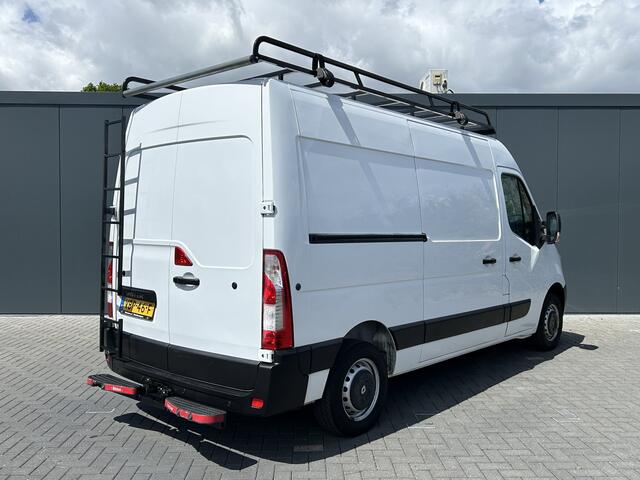 Renault MASTER T35 2.3 dCi 131 PK / L2H2 / 1e EIG. / AIRCO / CRUISE / NAVI / IMPERIAAL / TREKHAAK