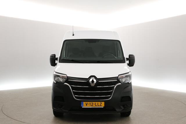 Renault MASTER T33 2.3 dCi L2H2 150PK Camera Cruise Carplay LED Airco Navigatie Trekhaak 3 Persoons PDC