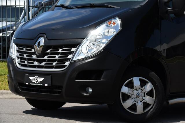 Renault MASTER T35 2.3 dCi L2H2 Black Edition Cruise, NAVI, Sensoren, Multimedia, Clima, Trekhaak, Airco, 145PK, Uniek!