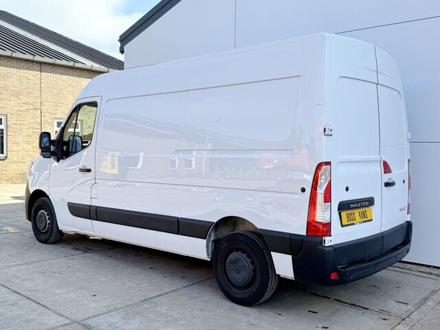 Renault MASTER 135pk L2H2 Airco Cruise Control Parkeersensoren