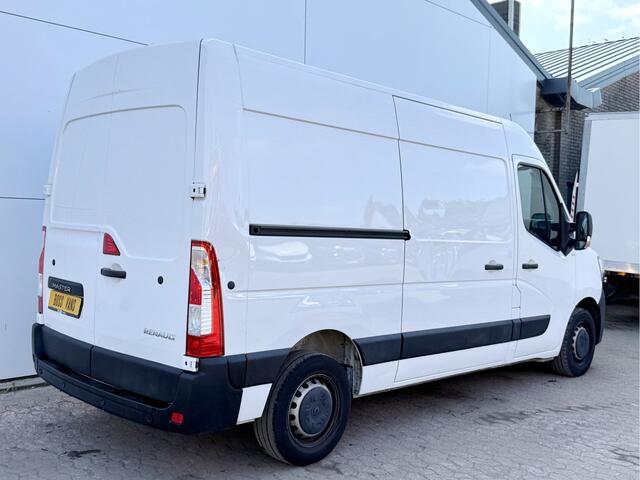Renault MASTER 135pk L2H2 Airco Cruise Control Parkeersensoren