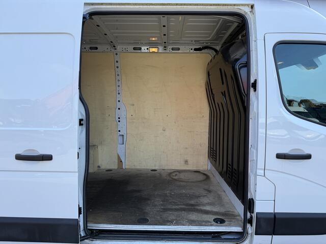 Renault MASTER 135pk L2H2 Airco Cruise Control Parkeersensoren