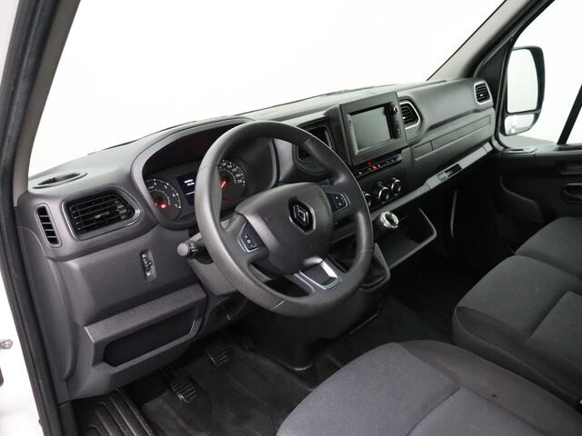 Renault MASTER 2.3DCi 135PK L2H2 Work Edition | 2xSchuifdeur | Navigatie | Camera | 3-Persoons | Betimmering | Trekhaak