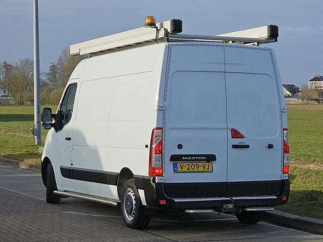 Renault MASTER T35 2.3 dCi L2H2 Airco Euro6 NAP Imperiaal Trekhaak Sidebars Oh-Historie!