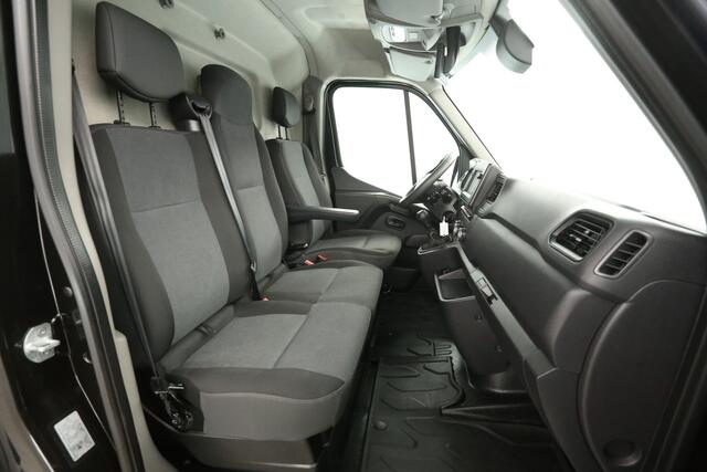 Renault MASTER T35 2.3 dCi 180PK L2H2 Airco Camera Cruise Parkeersensoren 3 Persoons Elektrpakket