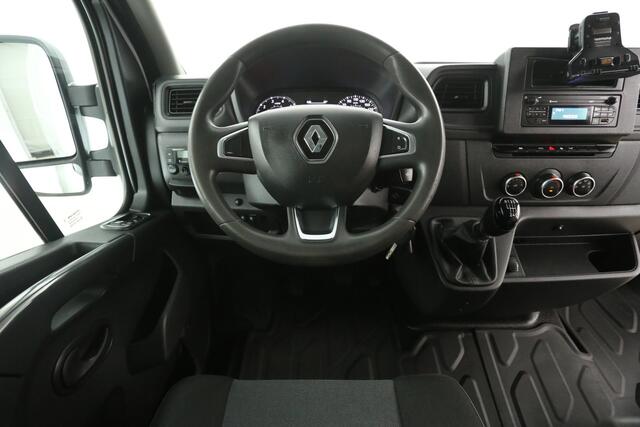 Renault MASTER T35 2.3 dCi 135 L2H2 Airco Cruise LED Trekhaak PDC Elektrpakket