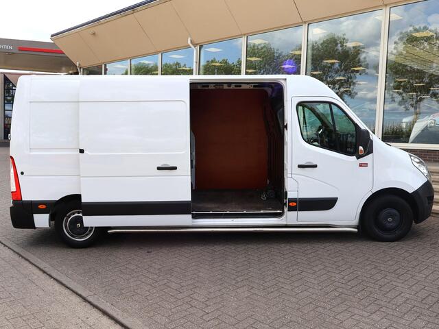 Renault MASTER T35 2.3 DCI 170 PK L3H2 | OPRIJPLAAT + LIER | LUCHTVERING | TREKHAAK | CAMERA | NAVIGATIE