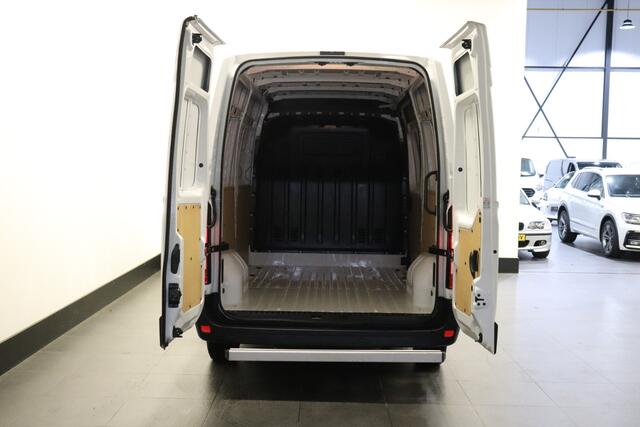 Renault MASTER 2.3 dCi 150PK L2H2 EURO 6 - Airco - Cruise - PDC - ¤ 15.900,- Excl.