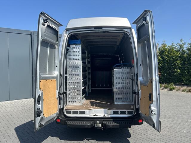 Renault MASTER T35 2.3 dCi 145 PK / L4H3 / MAXI WB 433 / DUBBEL LUCHT / INRICHTING / 3-ZITS / TREKHAAK / CAMERA / 3000 KG AHG /