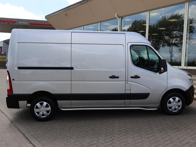 Renault MASTER 2.3 DCI 135 PK L2H2 + NAVIGATIE | CAMERA | CARPLAY | TREKHAAK | SIDEBARS