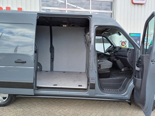 Renault MASTER T35 2,3 dCi 180 Pk L2H2 Energy Gris Urbain PDC/Camera/Klasse3 alarm