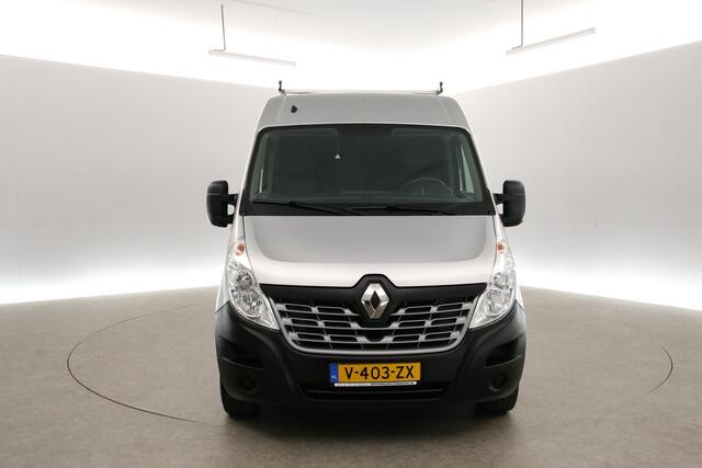 Renault MASTER T35 2.3 dCi L3H2 146PK Airco Cruise Navigatie PDC 3 Persoons Imperiaal Trekhaak